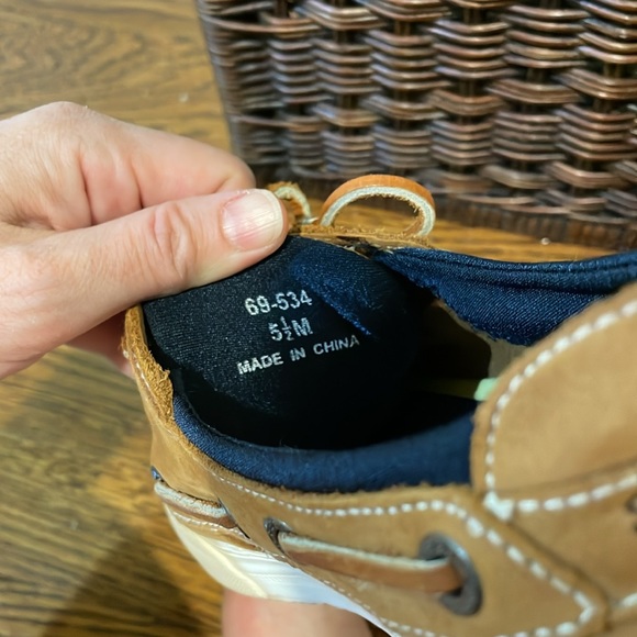Tan & Navy Sebago Docksides 👞 - Picture 8 of 8